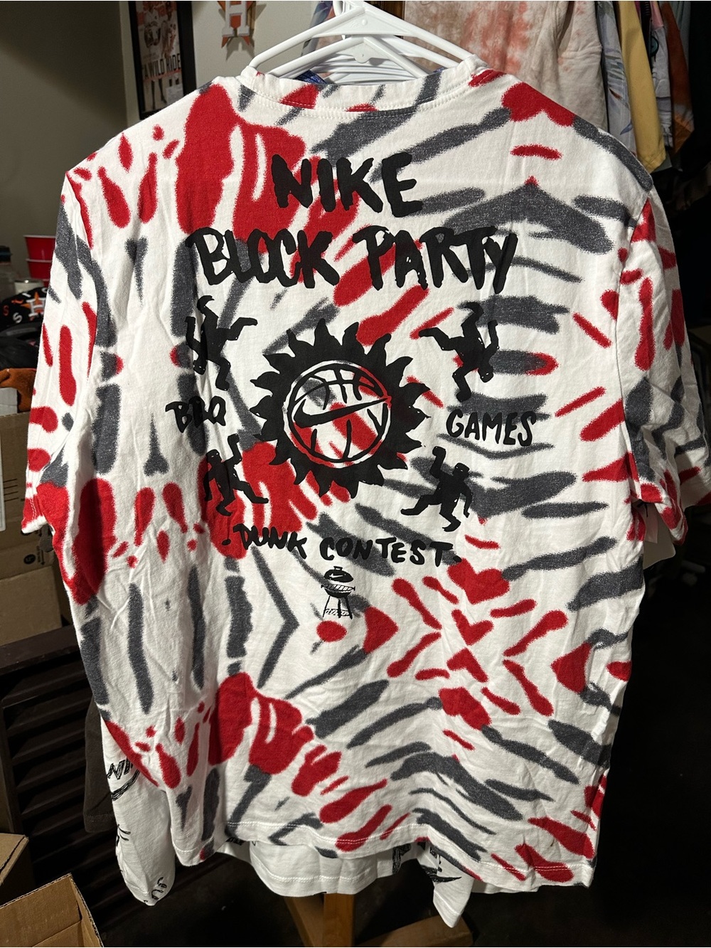 Nike Block Party Graphic Tie-Dye T-Shirt - Picture 2 of 9